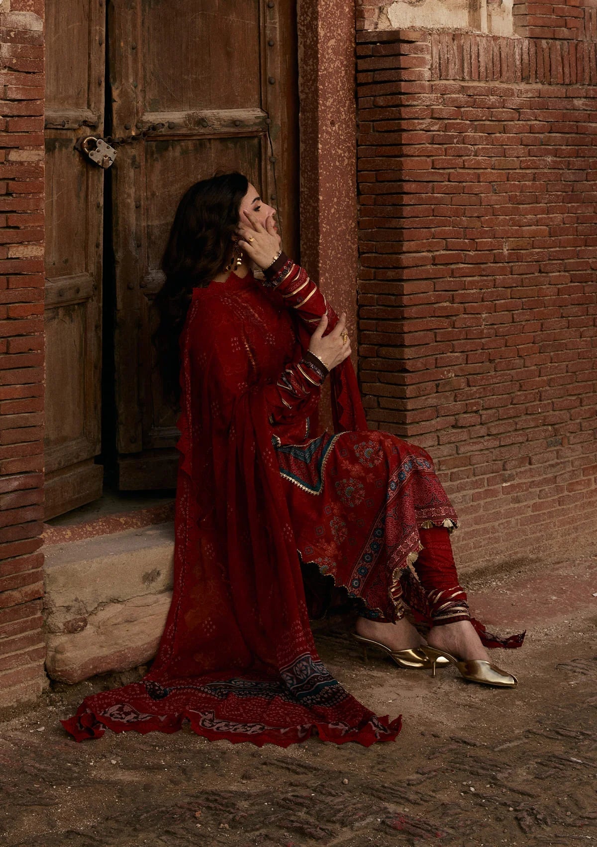 Kahf Premium | Prints Collection 26 | KPS-1A SURKH NOOR - by Libayah - Registered Vendor of : Kahf Premium - 100% Original Designer Dress
