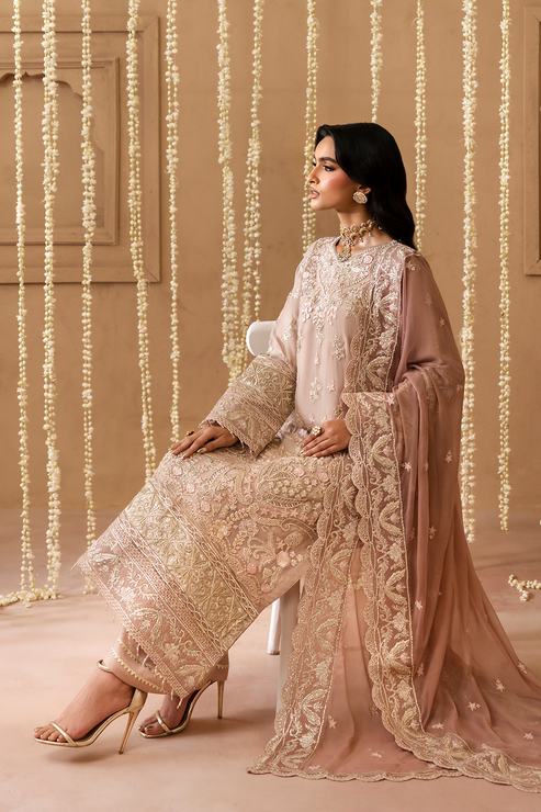 LAILA – authentic Pakistani formal dress from the Emaan Adeel Sheherzadi Formals 25 collection for women in the UK.