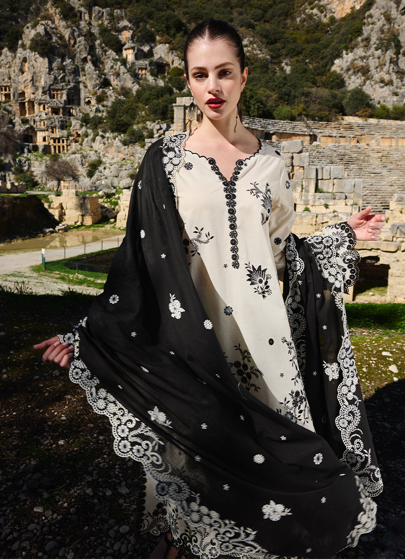 Image | Lawnkari 25 | Nova by Image - Designer Dress - Type: Ladies Clothes - Available at Libayah - 100% Original