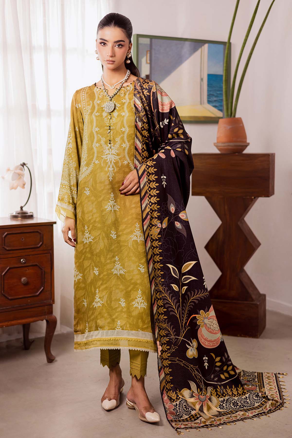 SP-189 – authentic Pakistani dress from the Nureh Linen Jacquard collection for women in the UK.