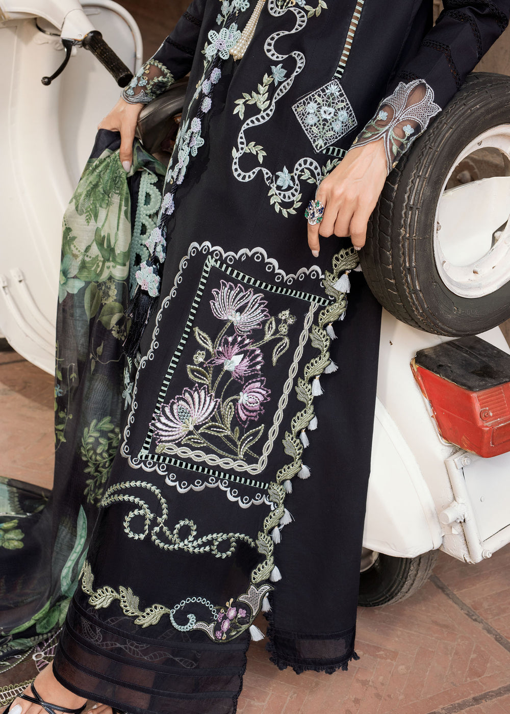 Saira Shakira | Bloom Lawn | ELISE 1A - by Libayah - Registered Vendor of : Saira Rizwan - 100% Original Designer Dress