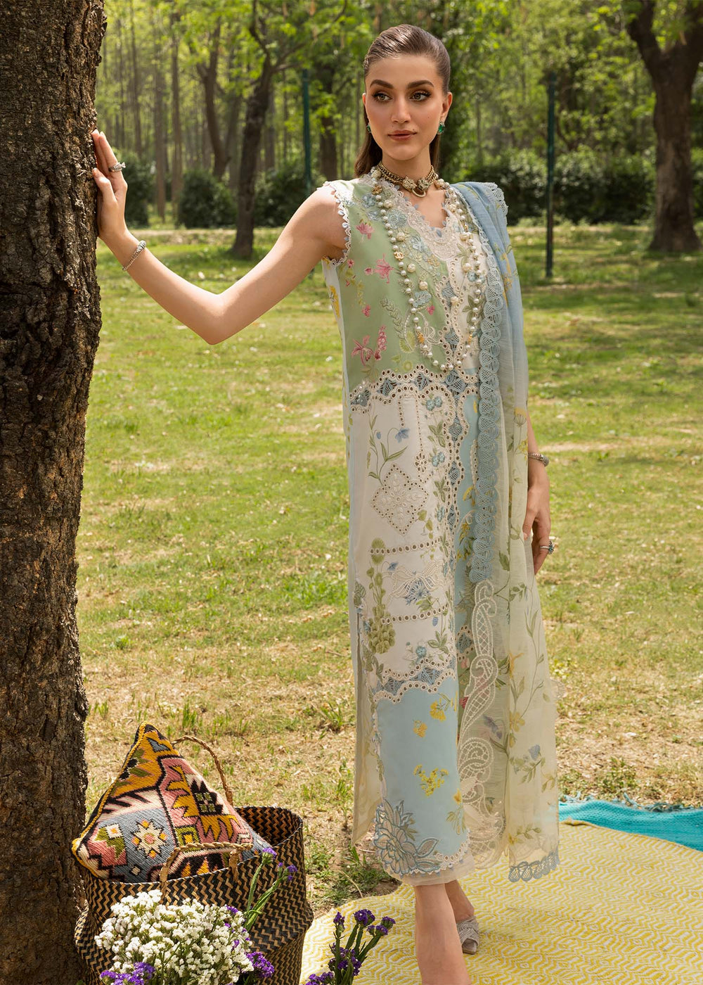 Saira Shakira | Bloom Lawn | LANA 1A - by Libayah - Registered Vendor of : Saira Rizwan - 100% Original Designer Dress