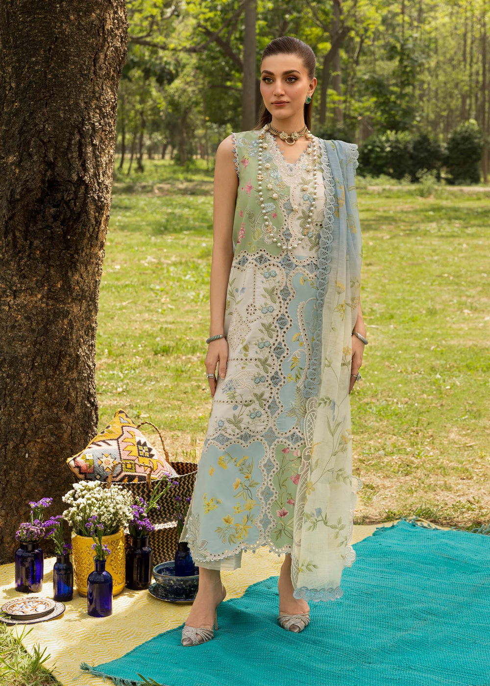 Saira Shakira | Bloom Lawn | LANA 1A - by Libayah - Registered Vendor of : Saira Rizwan - 100% Original Designer Dress