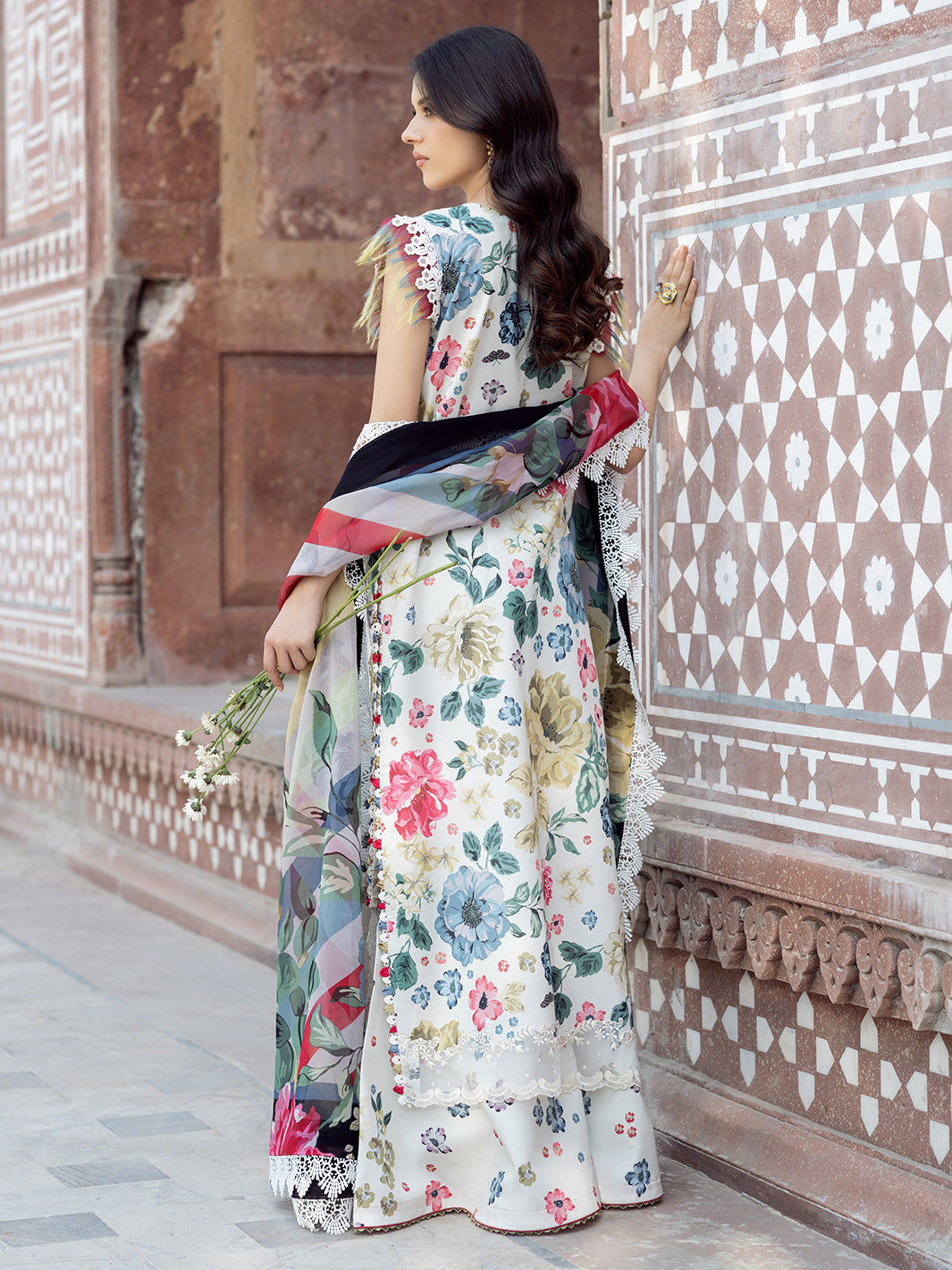 Bin Ilyas | Naqsh Naaz Luxury Lawn 25 | 2081 - A by Bin Ilyas - Designer Dress - Type: Ladies Clothes - Available at Libayah - 100% Original
