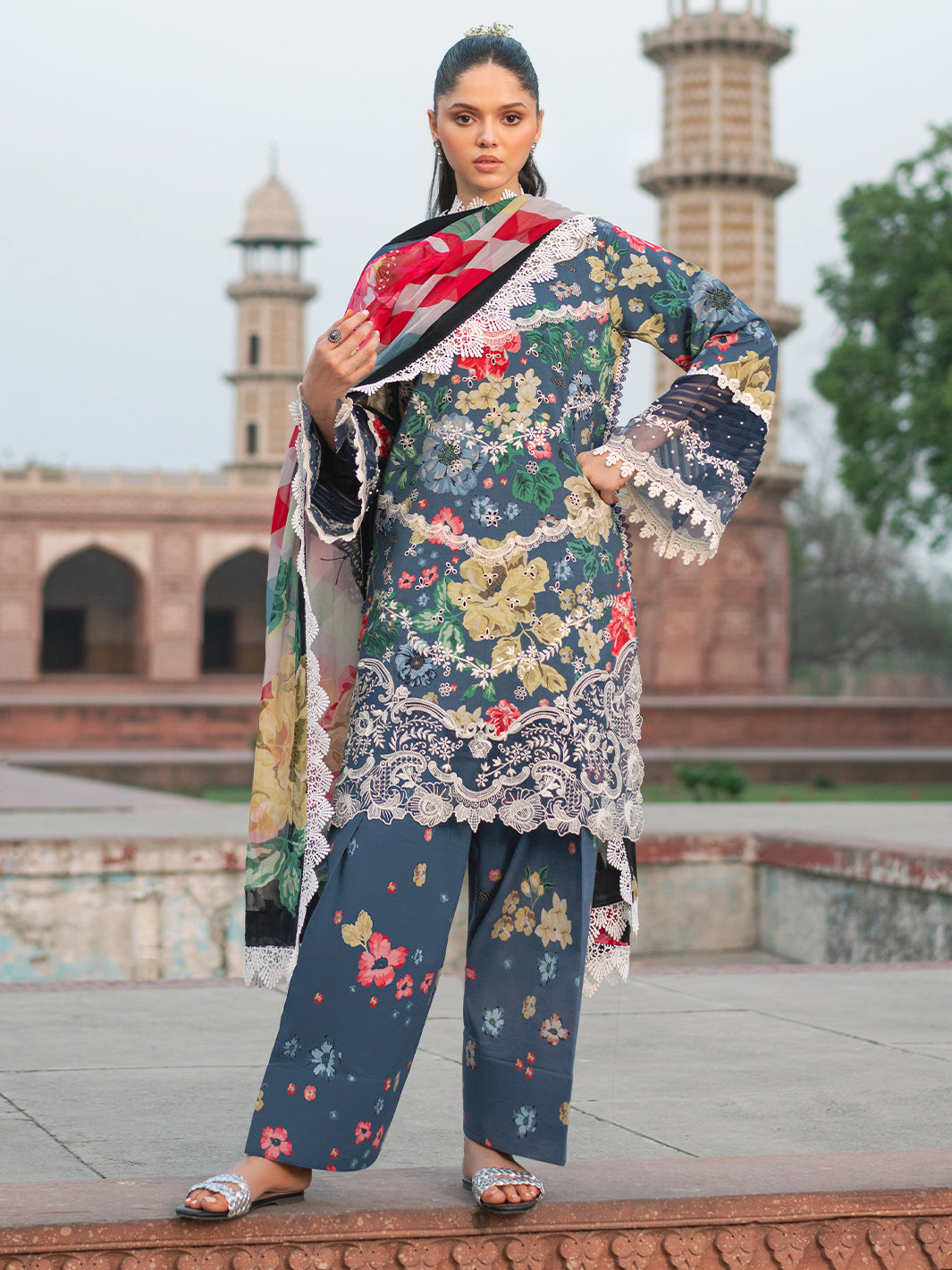 Bin Ilyas | Naqsh Naaz Luxury Lawn 25 | 2081 - B by Bin Ilyas - Designer Dress - Type: Ladies Clothes - Available at Libayah - 100% Original