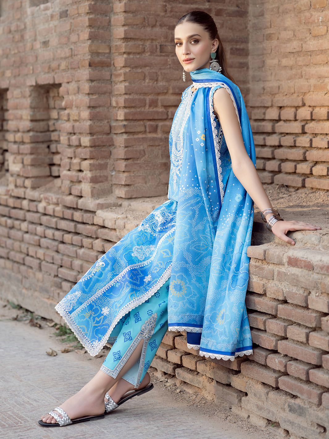 Bin Ilyas | Naqsh Naaz Luxury Lawn 25 | 2084 - B by Bin Ilyas - Designer Dress - Type: Ladies Clothes - Available at Libayah - 100% Original