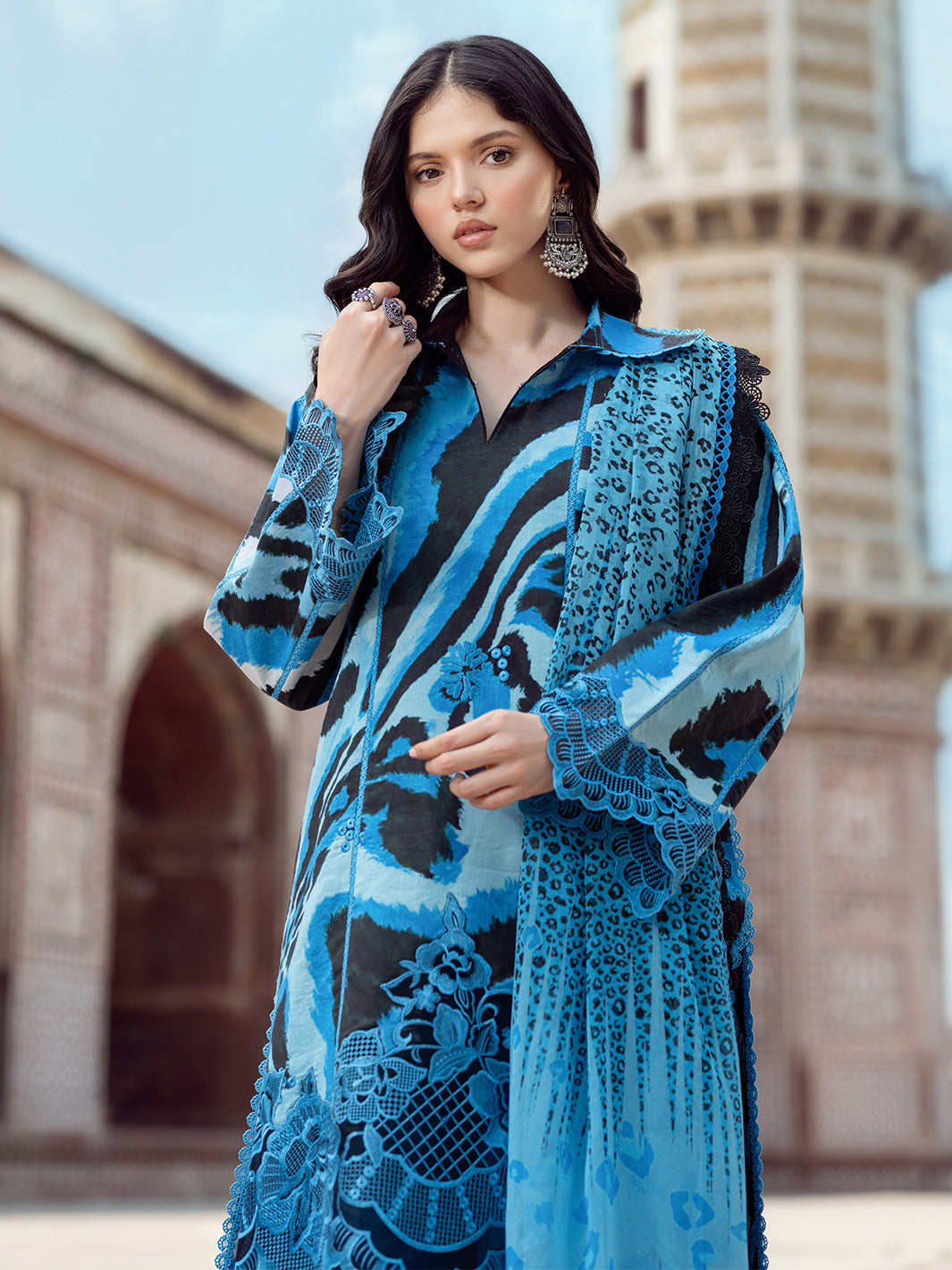 Bin Ilyas | Naqsh Naaz Luxury Lawn 25 | 2086 - D by Bin Ilyas - Designer Dress - Type: Ladies Clothes - Available at Libayah - 100% Original