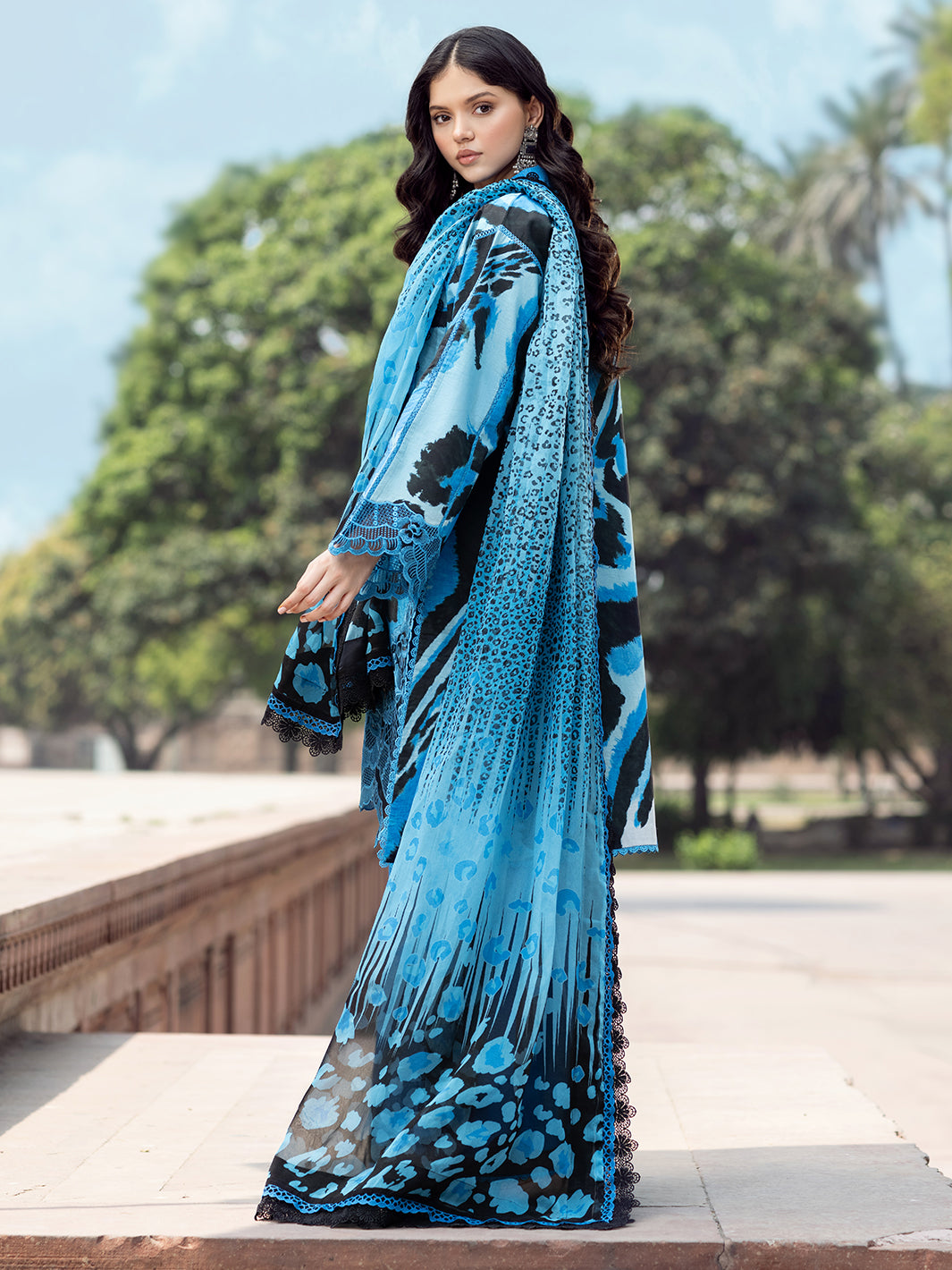 Bin Ilyas | Naqsh Naaz Luxury Lawn 25 | 2086 - D by Bin Ilyas - Designer Dress - Type: Ladies Clothes - Available at Libayah - 100% Original