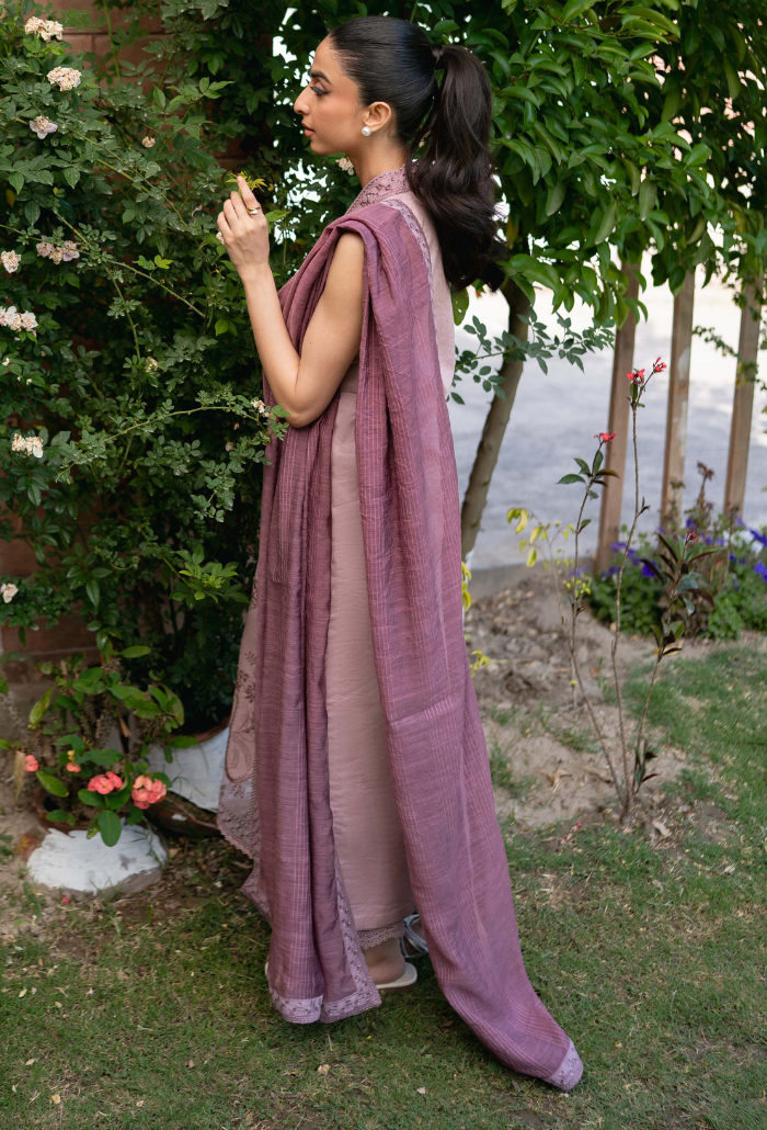 Humdum | Mirha Lawn 25 | Mirha - D10 by Humdum - Designer Dress - Type: Ladies Clothes - Available at Libayah - 100% Original