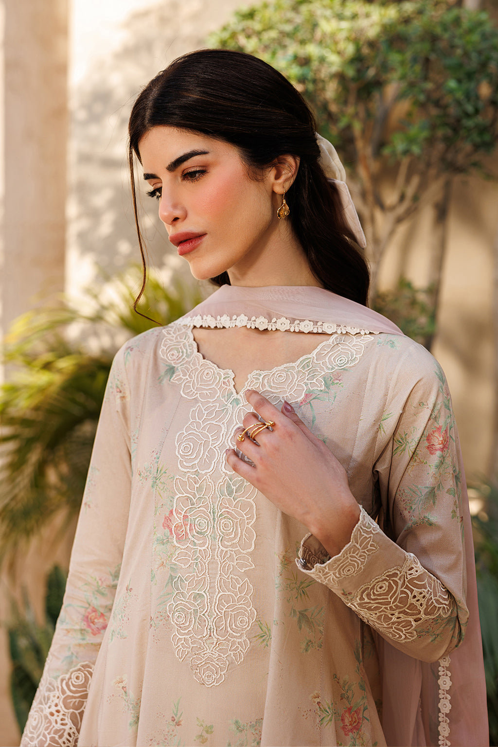 Iznik | Printed Lawn 26 | UE-673 Printed Lawn by Iznik - Designer Dress  - Type : Ladies Clothes - Available at Libayah - 100% Original 