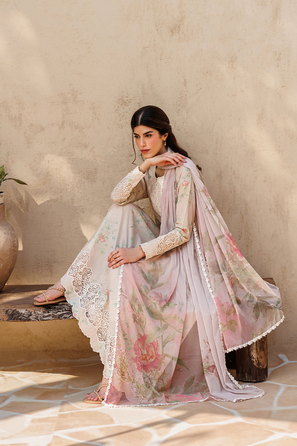 Iznik | Printed Lawn 26 | UE-673 Printed Lawn by Iznik - Designer Dress  - Type : Ladies Clothes - Available at Libayah - 100% Original 