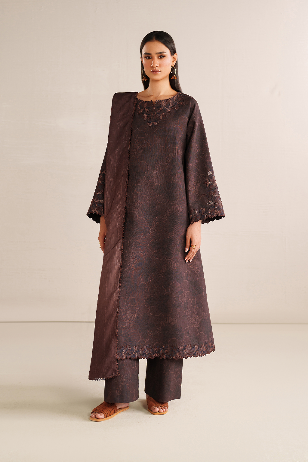 Iznik | Winter Chapter 25 | UE-574 Printed Khaddar by Iznik - Designer Dress - Type : Ladies Clothes - Available at Libayah - 100% Original 