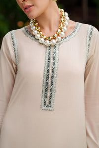 Iznik | lawn 26 | UE-515 by Iznik - Designer Dress  - Type : Ladies Clothes - Available at Libayah - 100% Original 