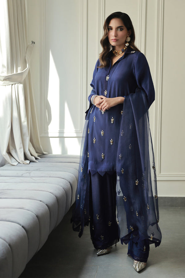 Wardha Saleem | Luxury Pret Traditional Wear | AMAVI by Wardha Saleem - Designer Dress - Type: Ladies Clothes - Available at Libayah - 100% Original