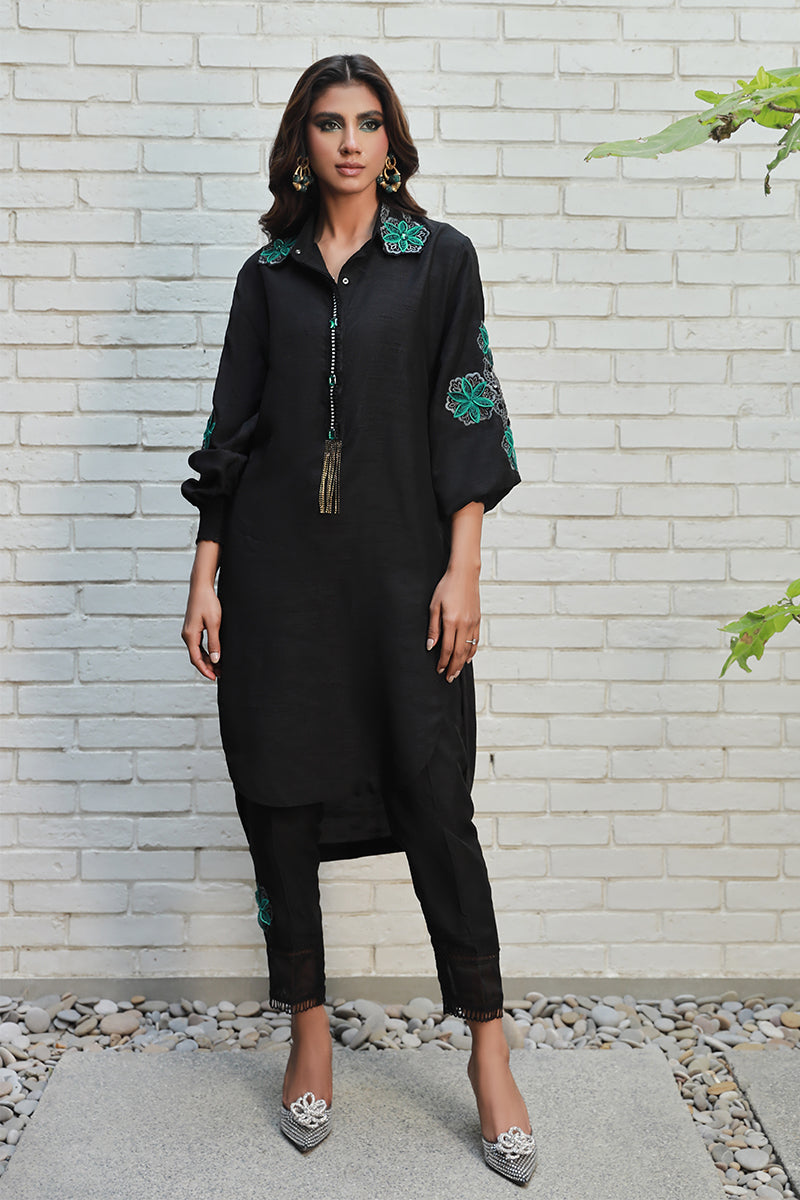 Wardha Saleem | Luxury Pret Traditional Wear | NOYA by Wardha Saleem - Designer Dress - Type: Ladies Clothes - Available at Libayah - 100% Original