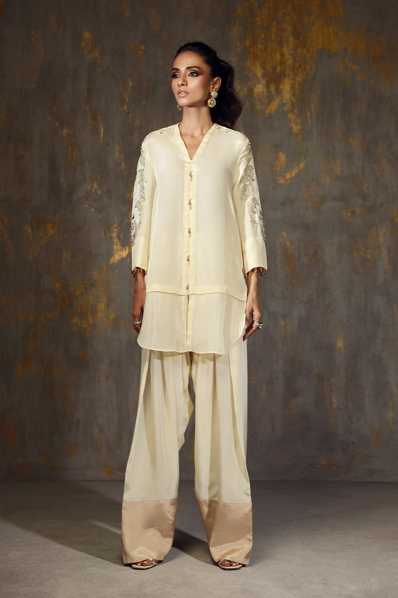 Wardha Saleem | Luxury Pret Traditional Wear | LAMIA by Wardha Saleem - Designer Dress - Type: Ladies Clothes - Available at Libayah - 100% Original