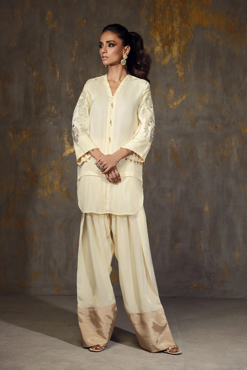 Wardha Saleem | Luxury Pret Traditional Wear | LAMIA by Wardha Saleem - Designer Dress - Type: Ladies Clothes - Available at Libayah - 100% Original