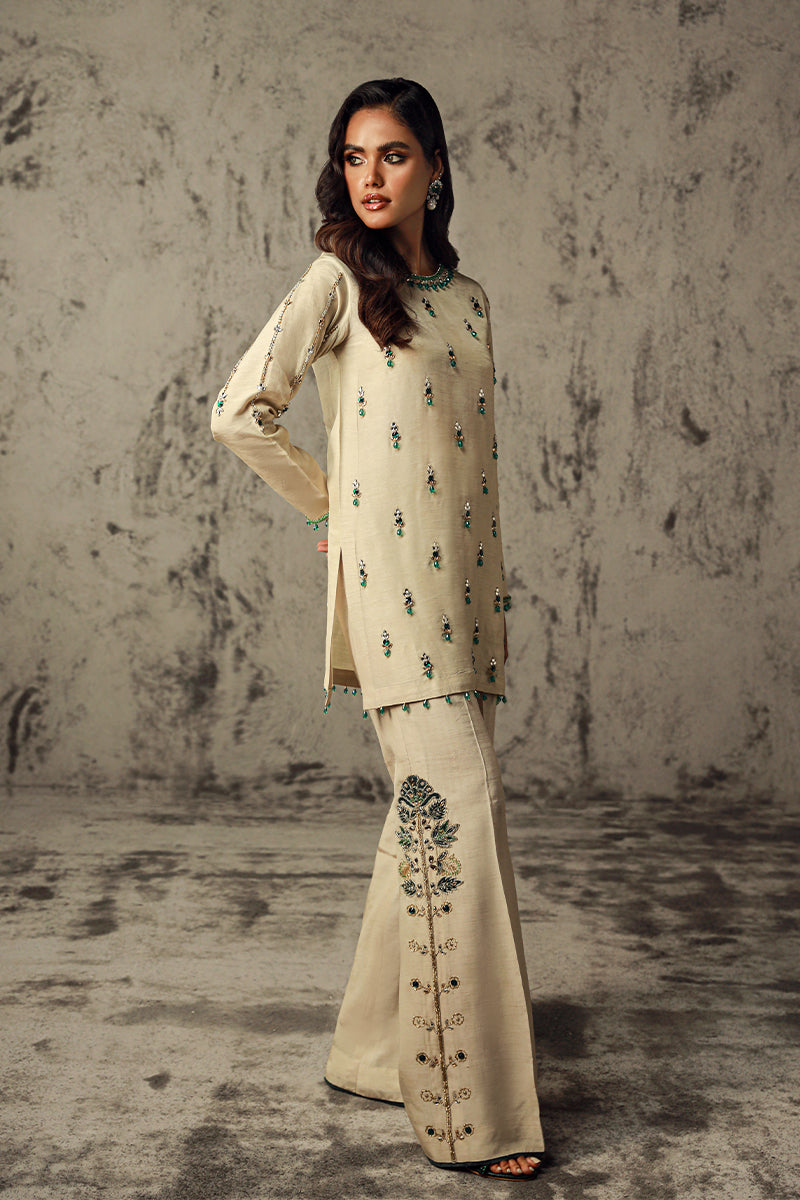 Wardha Saleem | Luxury Pret Traditional Wear | HANA by Wardha Saleem - Designer Dress - Type: Ladies Clothes - Available at Libayah - 100% Original