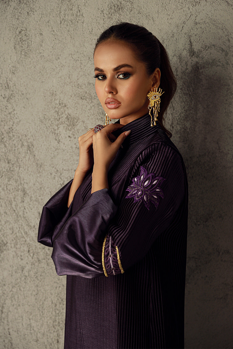 Wardha Saleem | Luxury Pret Traditional Wear | VIDA by Wardha Saleem - Designer Dress - Type: Ladies Clothes - Available at Libayah - 100% Original