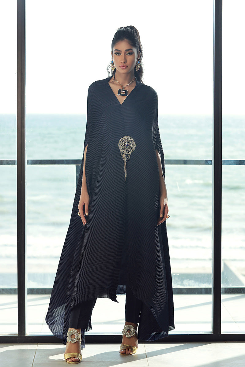 Wardha Saleem | Luxury Pret Fusion Wear | NAOMI (2PC) by Wardha Saleem - Designer Dress - Type: Ladies Clothes - Available at Libayah - 100% Original