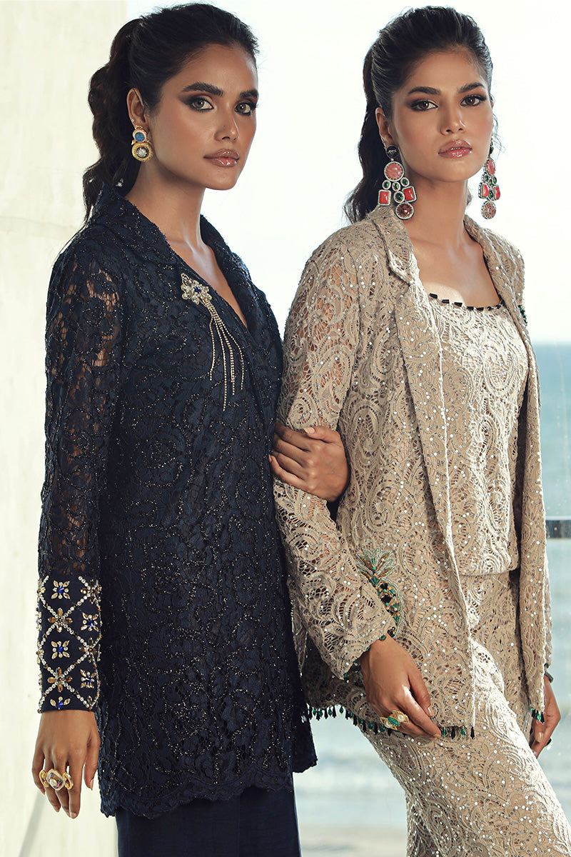 Wardha Saleem | Luxury Pret Fusion Wear | GIA (3PC) by Wardha Saleem - Designer Dress - Type: Ladies Clothes - Available at Libayah - 100% Original