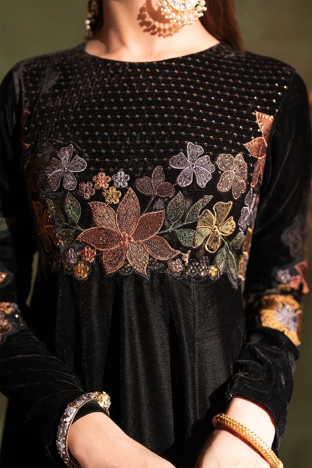 Iznik | Velvet 25 | IV-52 Embroidered Velvet by Iznik - Designer Dress - Type : Ladies Clothes - Available at Libayah - 100% Original 
