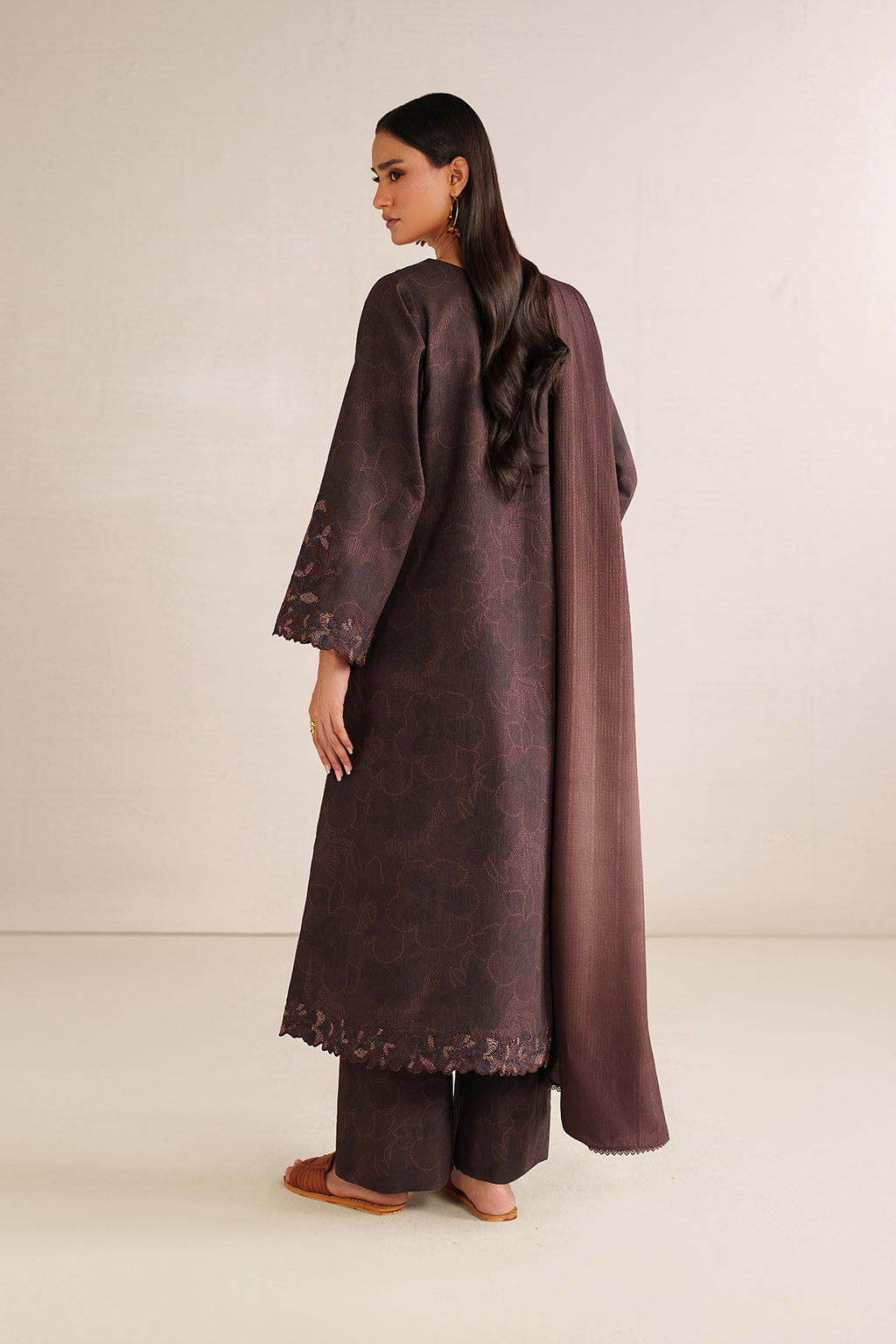 Iznik | Winter Chapter 25 | UE-574 Printed Khaddar by Iznik - Designer Dress - Type : Ladies Clothes - Available at Libayah - 100% Original 