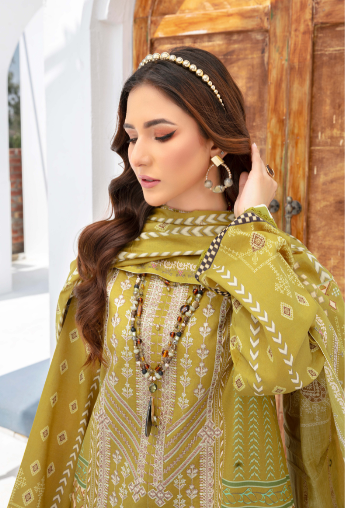 Humdum | Saira Bano Lawn 24 | D04 by HumDum - Designer Dress - Type: Ladies Clothes - Available at Libayah - 100% Original
