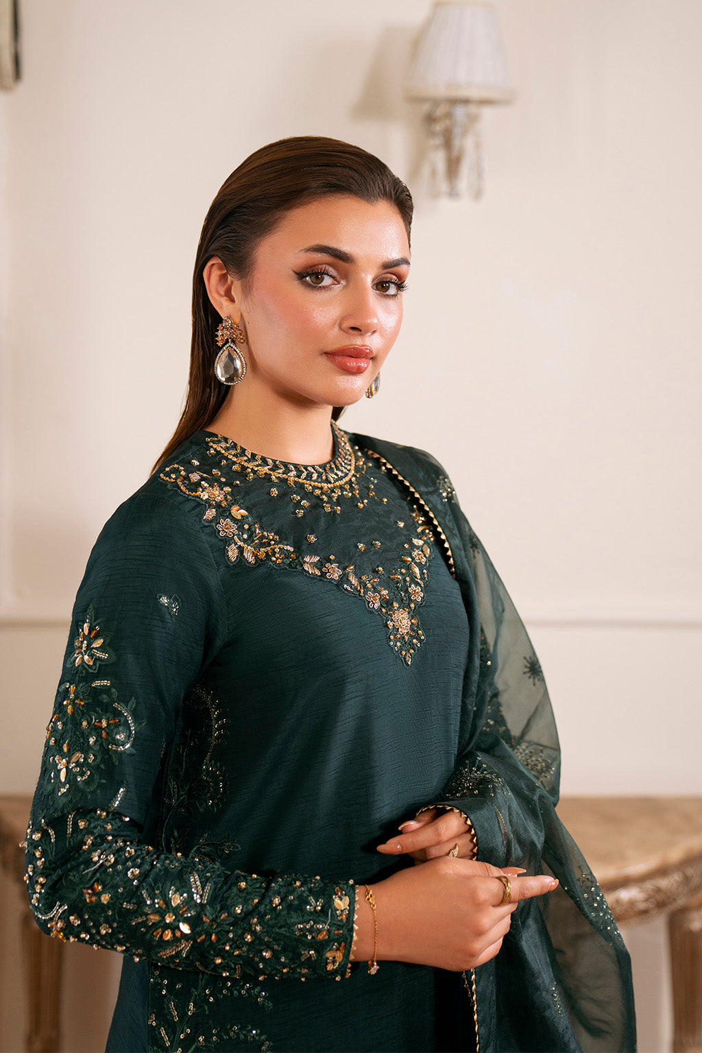 Neeshay | Luxe Pret | Emerelle