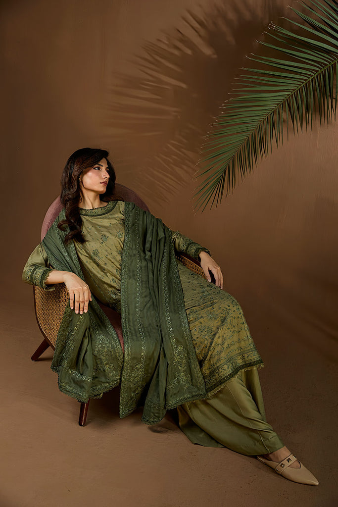 Sobia Nazir | Winter Shawl 25 | Design 2A by Sobia Nazir - Designer Dress - Type : Ladies Clothes - Available at Libayah - 100% Original 
