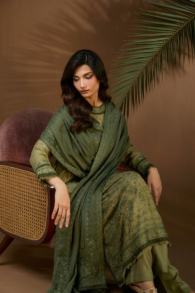 Sobia Nazir | Winter Shawl 25 | Design 2A by Sobia Nazir - Designer Dress - Type : Ladies Clothes - Available at Libayah - 100% Original 
