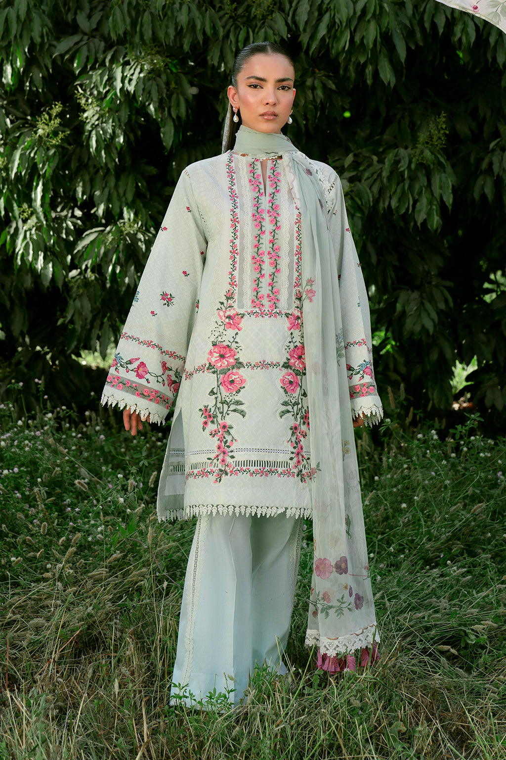 Sardinia | Cocktail Luxury Lawn | ROSA
