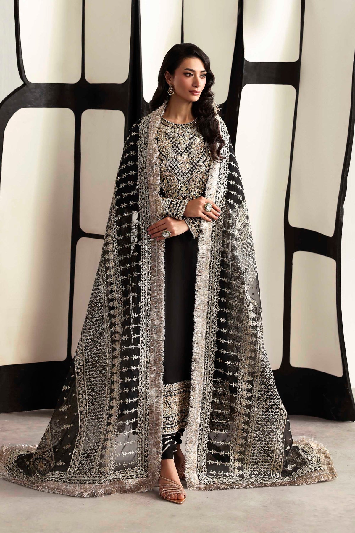 Akbar Aslam | Luxury Formals 25 | Onyx by Akbar Aslam - Designer Dress  - Type : Ladies Clothes - Available at Libayah - 100% Original 