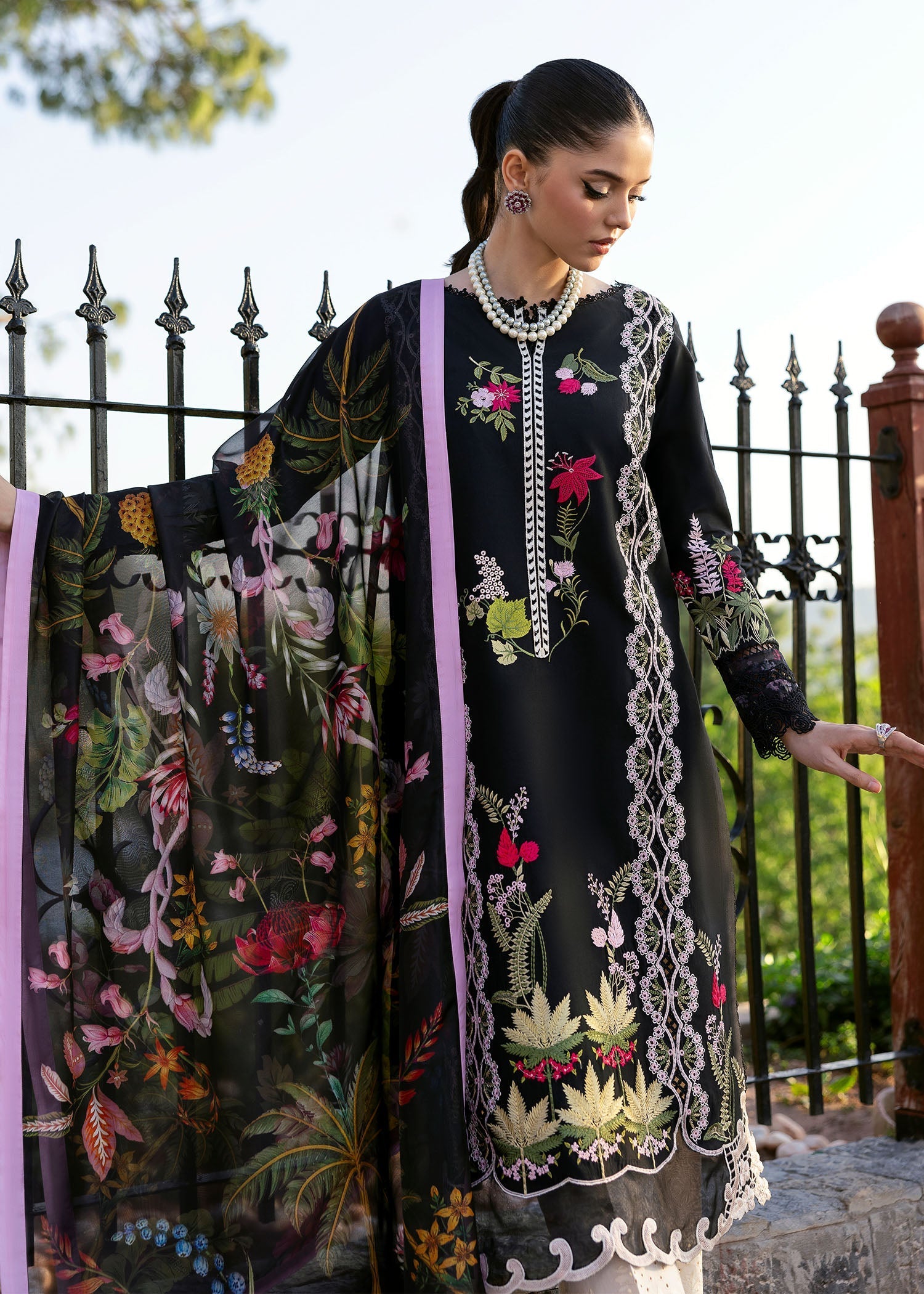 Saira Shakira | Bloom Lawn 25 | SAUVAGE 6-B by Saira Shakira - Designer Dress - Type: Ladies Clothes - Available at Libayah - 100% Original