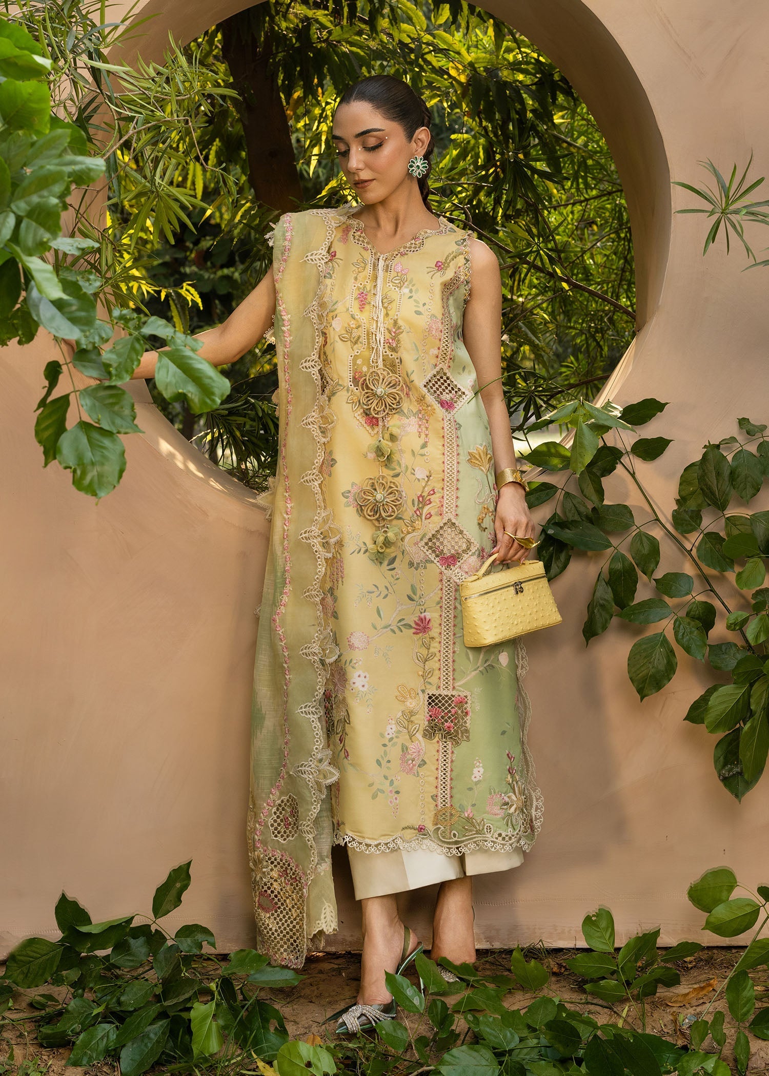 Crimson | Tasawar 25 | BONJOUR AND BLOOM - D4A by Crimson - Designer Dress - Type: Ladies Clothes - Available at Libayah - 100% Original
