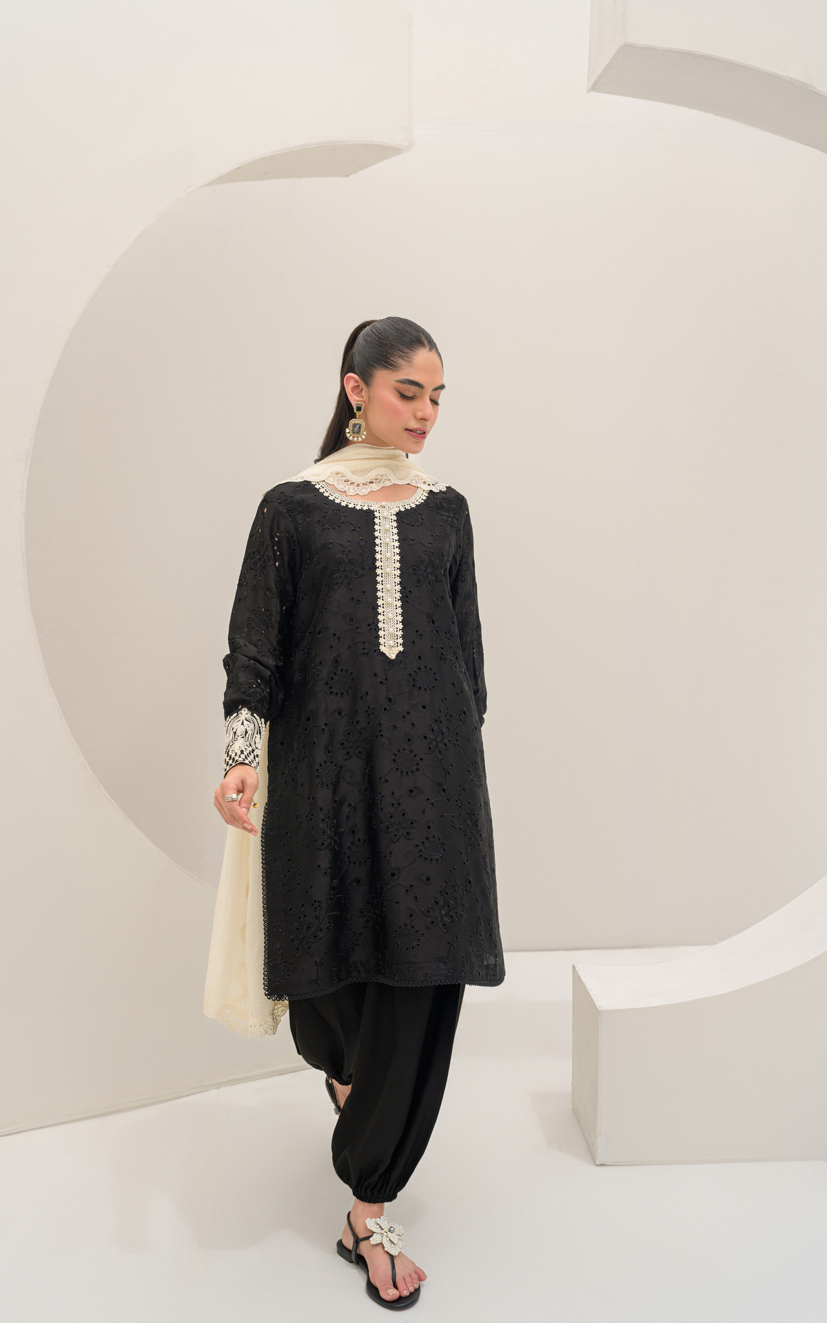 Sana Abbas | Ara Eid Luxe | Noir - by Libayah - Registered Vendor of : Sana Abbas - 100% Original Designer Dress
