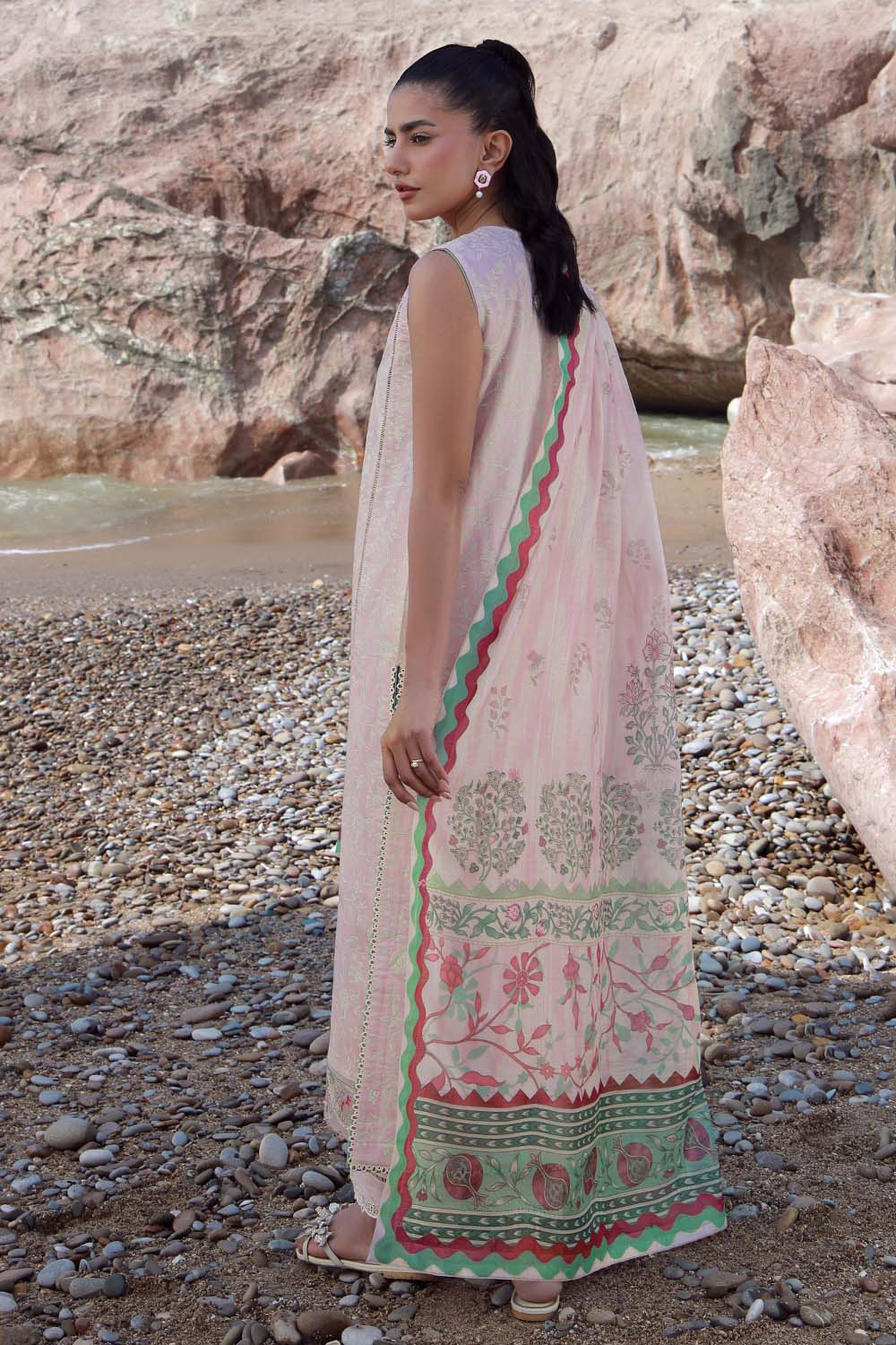 Seran | Afsanah Lawn 25 | INSA by Seran - Designer Dress - Type: Ladies Clothes - Available at Libayah - 100% Original
