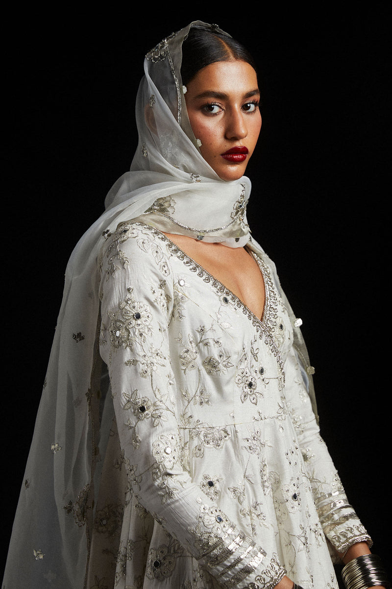 Zara Shahjahan | Chandni Raat Formals 2024 | SHAAM by Zara Shahjahan - Designer Dress - Type: Ladies Clothes - Available at Libayah - 100% Original