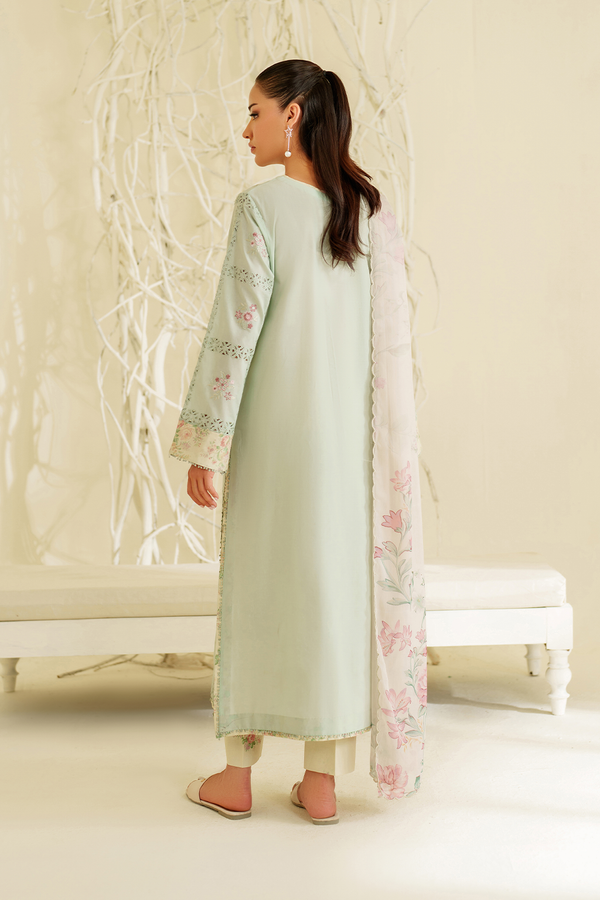 Iznik | lawn 26 | UE-531 by Iznik - Designer Dress  - Type : Ladies Clothes - Available at Libayah - 100% Original 