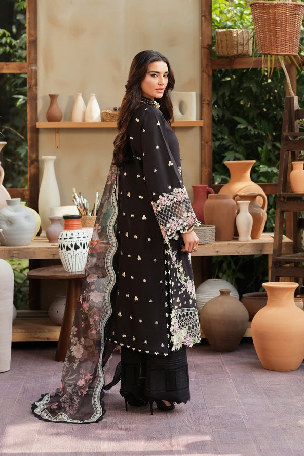 Maryam Hussain | Luxury Lawn 26 | Noir - Designer Dress - Type : Ladies Clothes - Available at Libayah - 100% Original