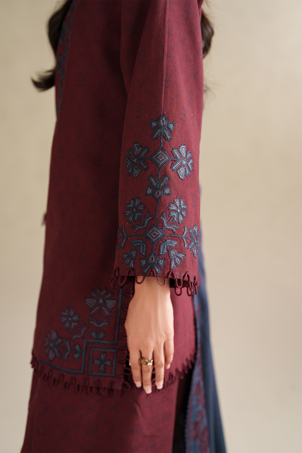Iznik | Winter Chapter 25 | UE-592 Printed Khaddar by Iznik - Designer Dress - Type : Ladies Clothes - Available at Libayah - 100% Original 