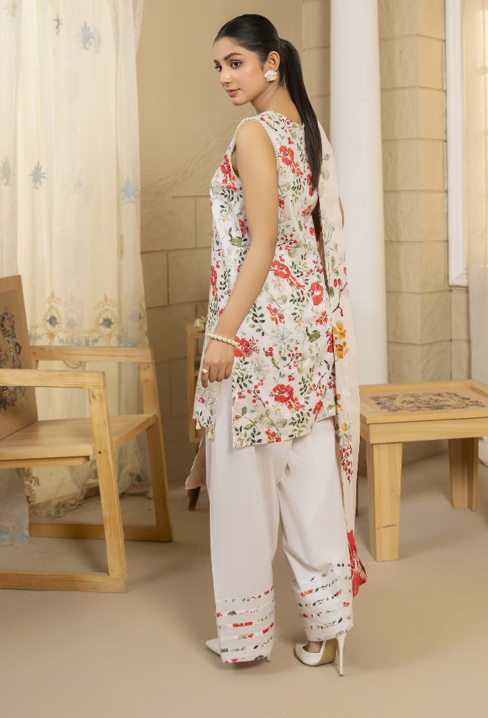 Humdum | Senora Lawn 25 | Senora - D05 by Humdum - Designer Dress - Type: Ladies Clothes - Available at Libayah - 100% Original