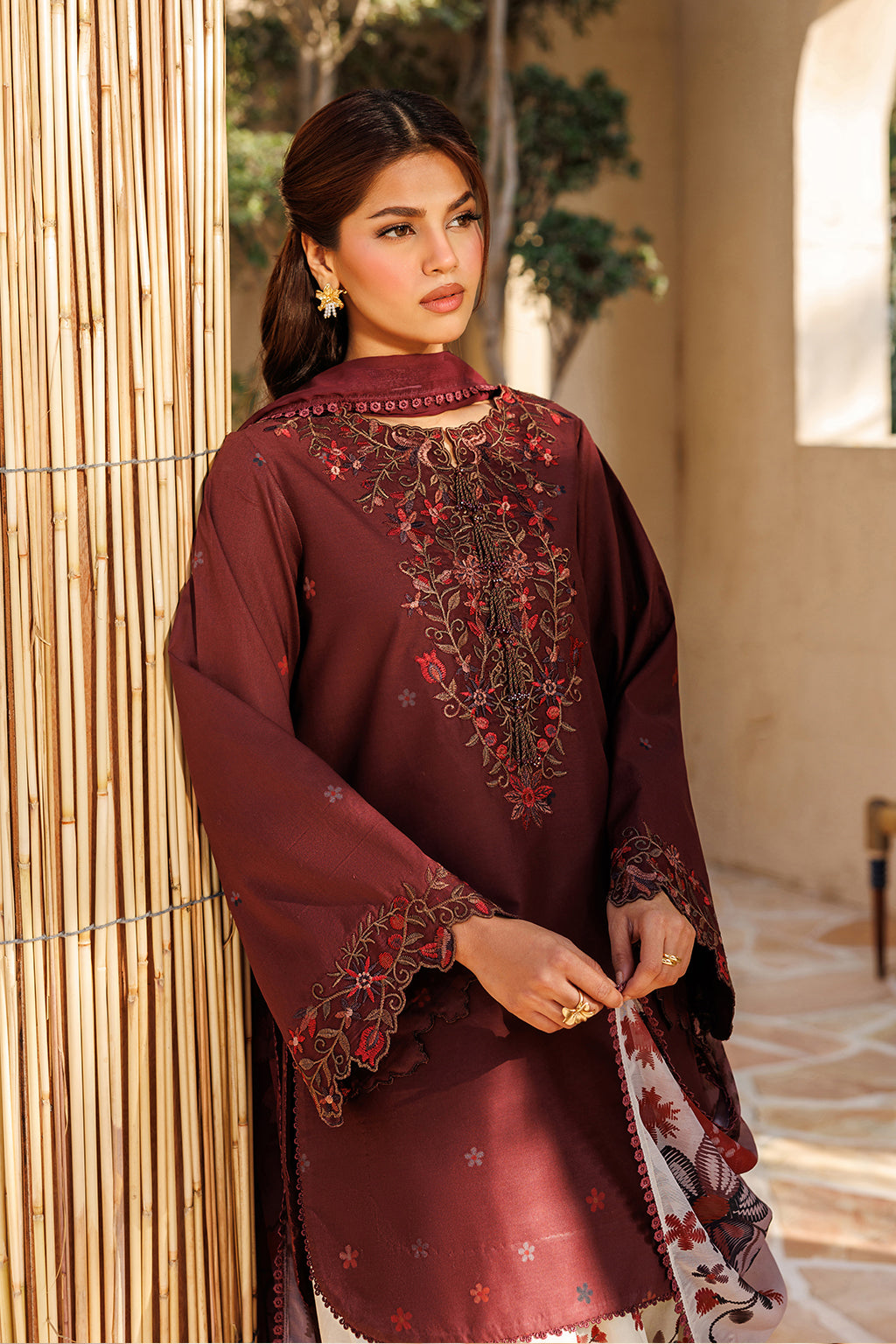 Iznik | Printed Lawn 26 | UE-666 Printed Lawn by Iznik - Designer Dress  - Type : Ladies Clothes - Available at Libayah - 100% Original 