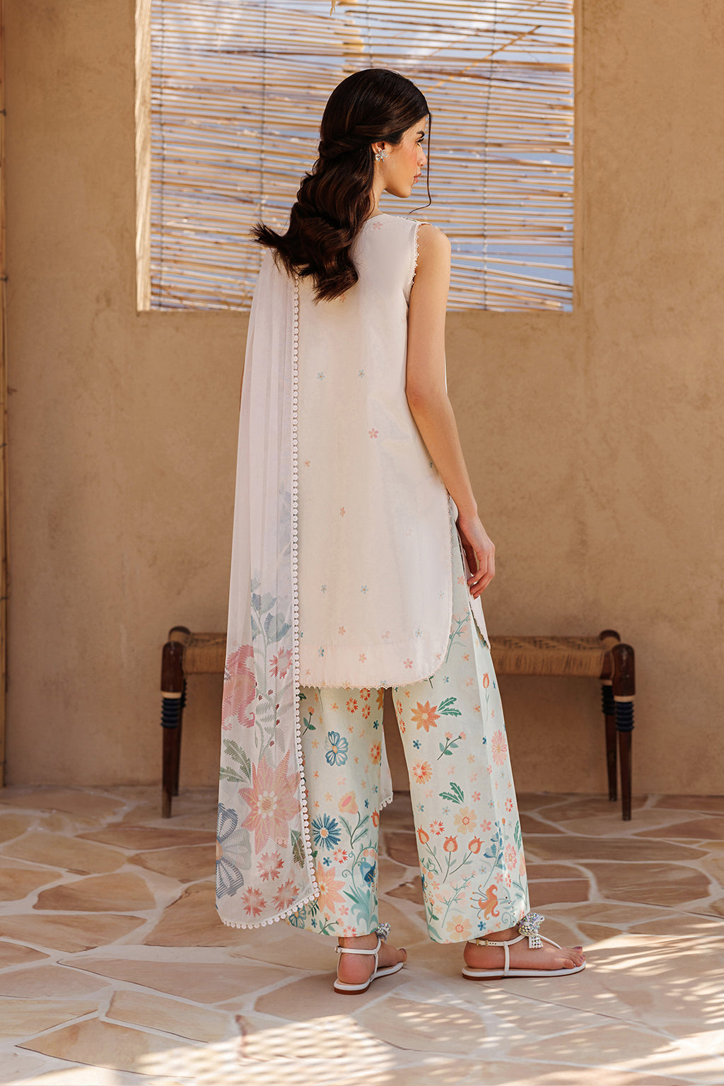 Iznik | Printed Lawn 26 | UE-667 Printed Lawn by Iznik - Designer Dress  - Type : Ladies Clothes - Available at Libayah - 100% Original 
