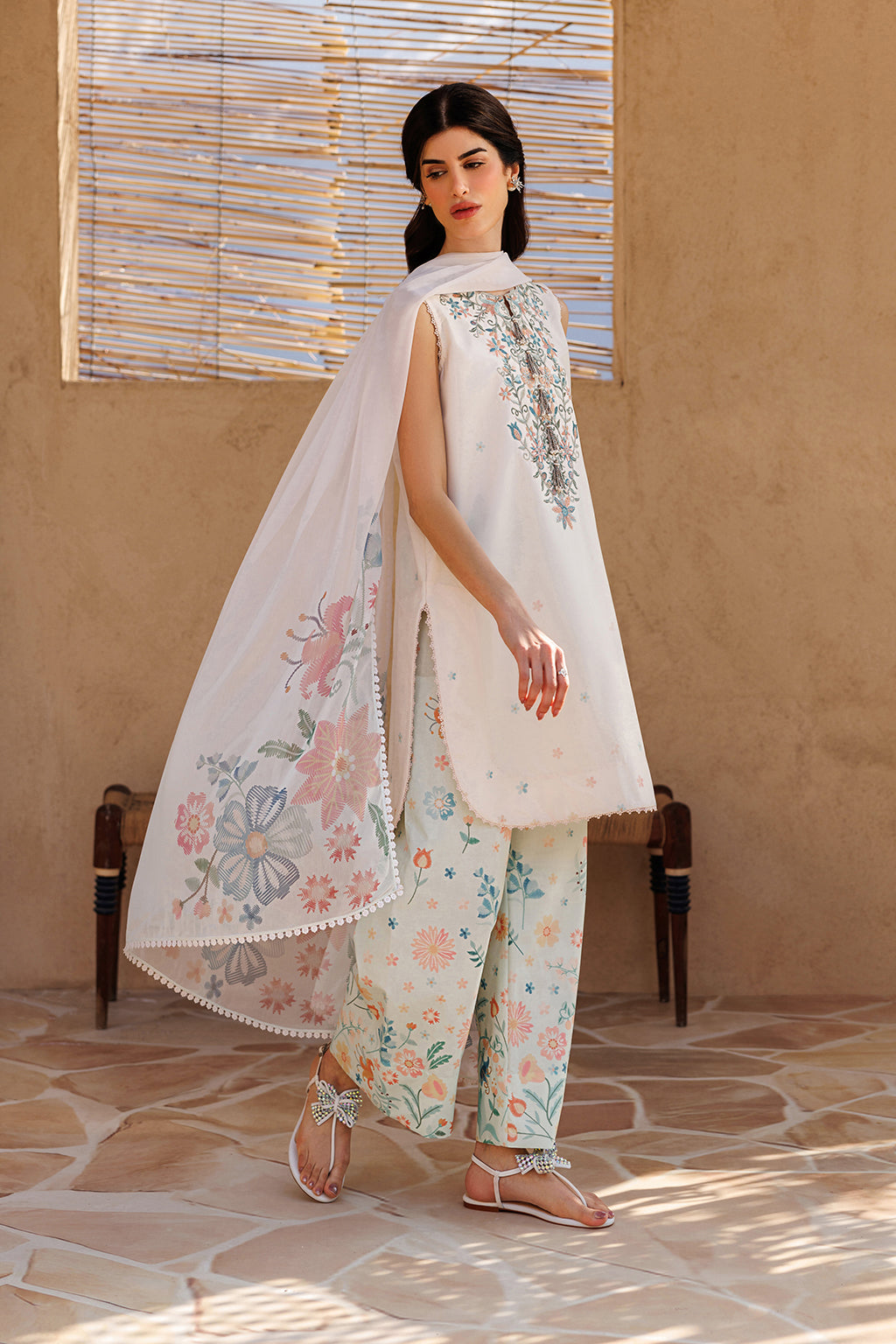 Iznik | Printed Lawn 26 | UE-667 Printed Lawn by Iznik - Designer Dress  - Type : Ladies Clothes - Available at Libayah - 100% Original 