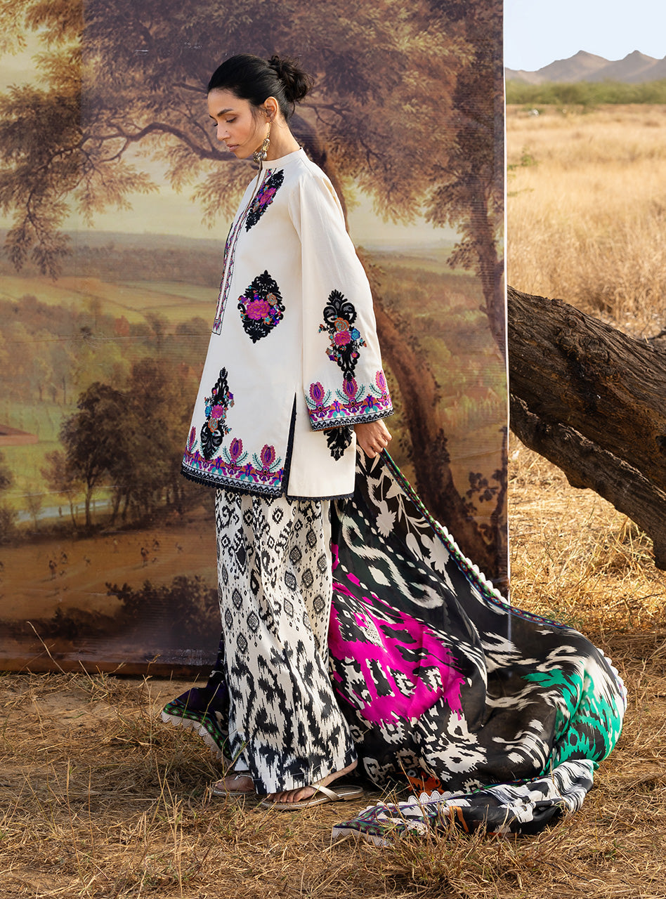 Zainab Chottani | Spring Summer Lawn 26 | Nivara 17 by Zainab Chottani - Designer Dress - Type : Luxury Dress - Available at Libayah - 100% Original