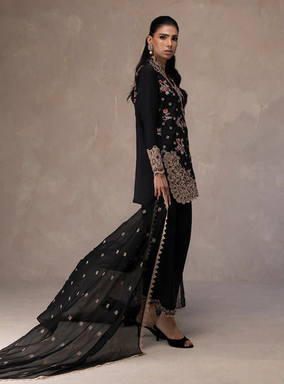 Zainab Chottani | Eid Edit 26 | Midnight Rose by Zainab Chottani - Designer Dress  - Type : Ladies Clothes - Available at Libayah - 100% Original 