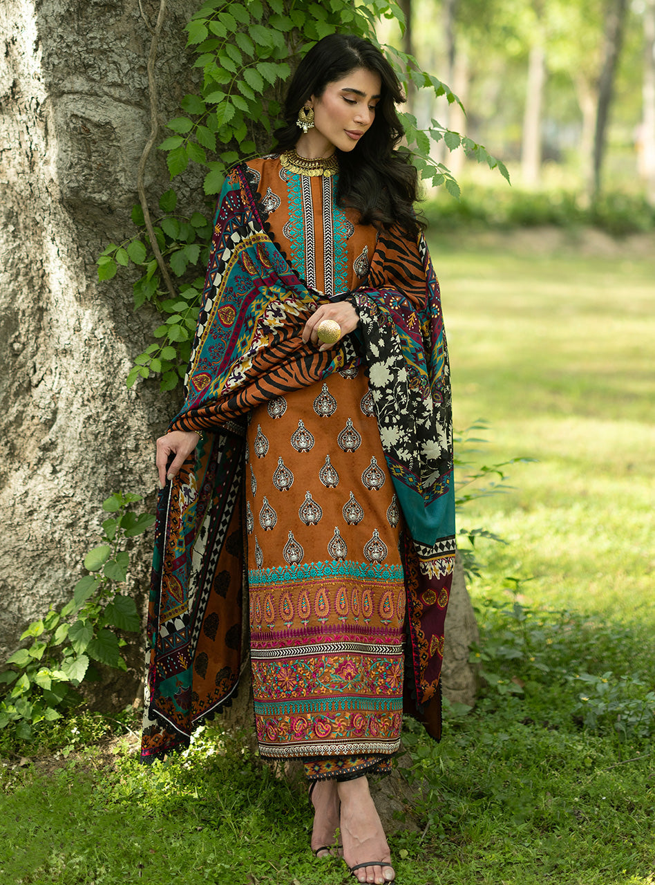 Zainab Chottani | Luxe Lawn 26 | Erin - 11 by Zainab Chottani - Designer Dress  - Type : Ladies Clothes - Available at Libayah - 100% Original 