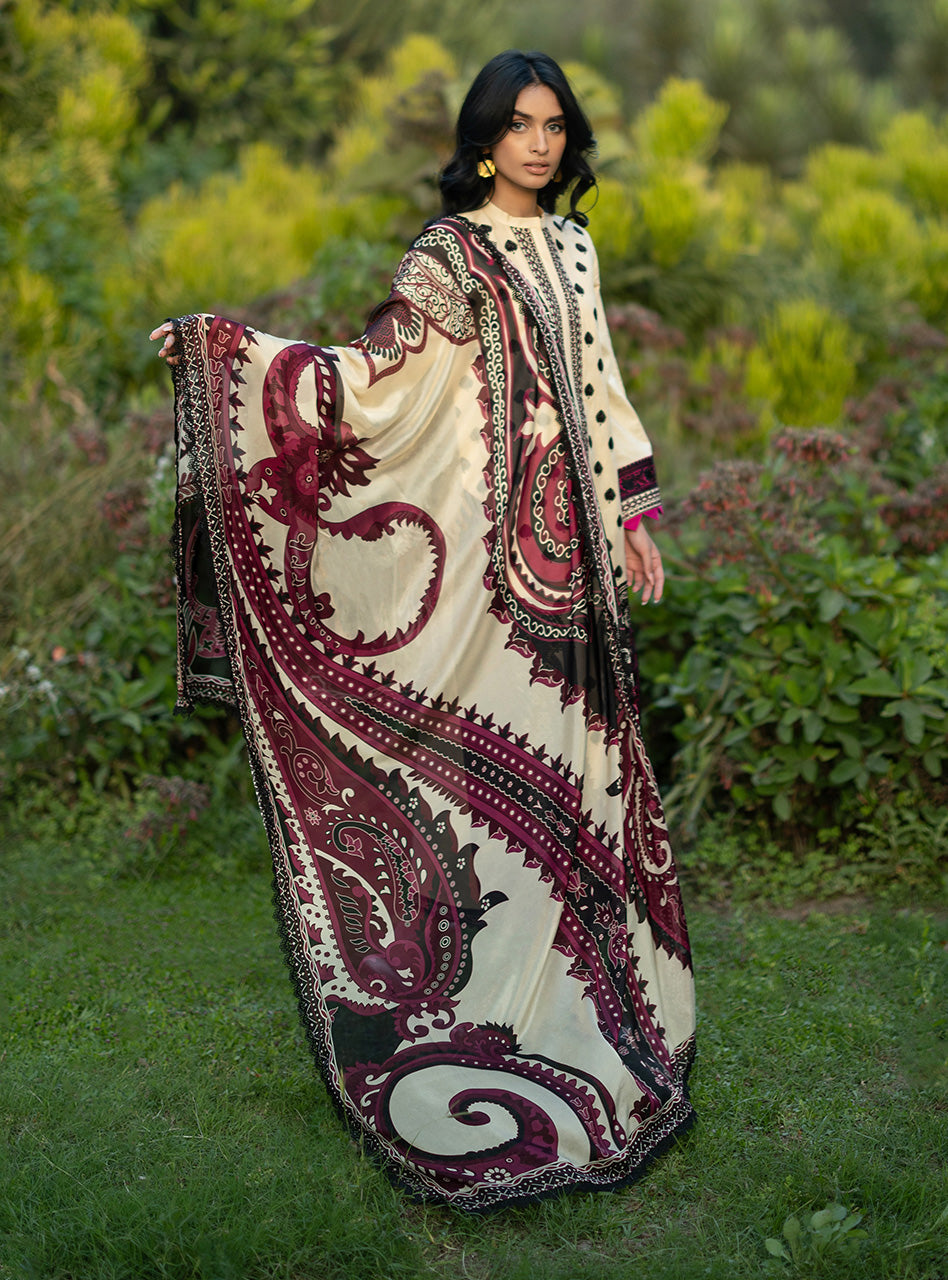 Zainab Chottani | Luxe Lawn 26 | Nour - 09 by Zainab Chottani - Designer Dress  - Type : Ladies Clothes - Available at Libayah - 100% Original 