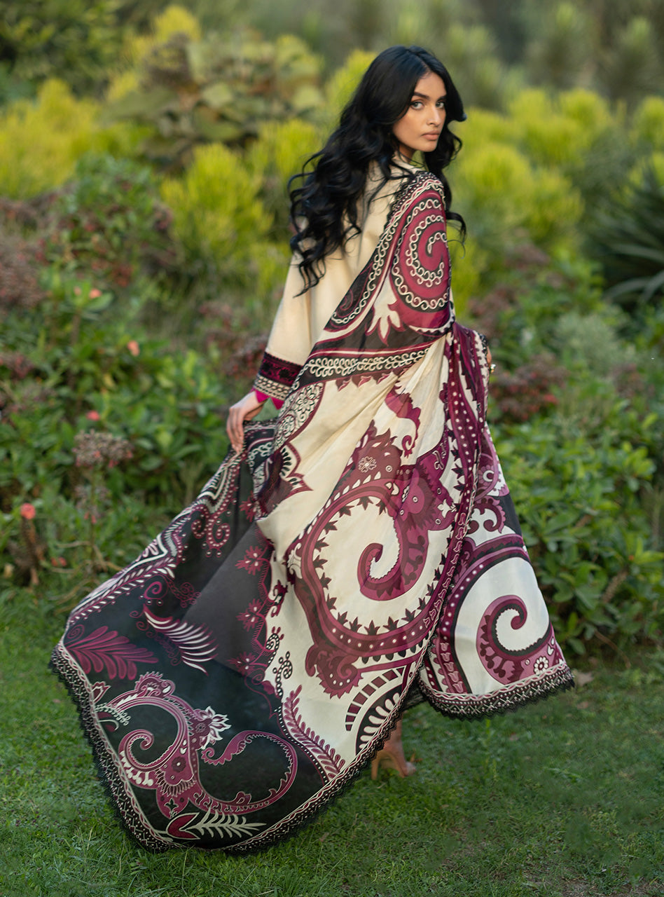 Zainab Chottani | Luxe Lawn 26 | Nour - 09 by Zainab Chottani - Designer Dress  - Type : Ladies Clothes - Available at Libayah - 100% Original 